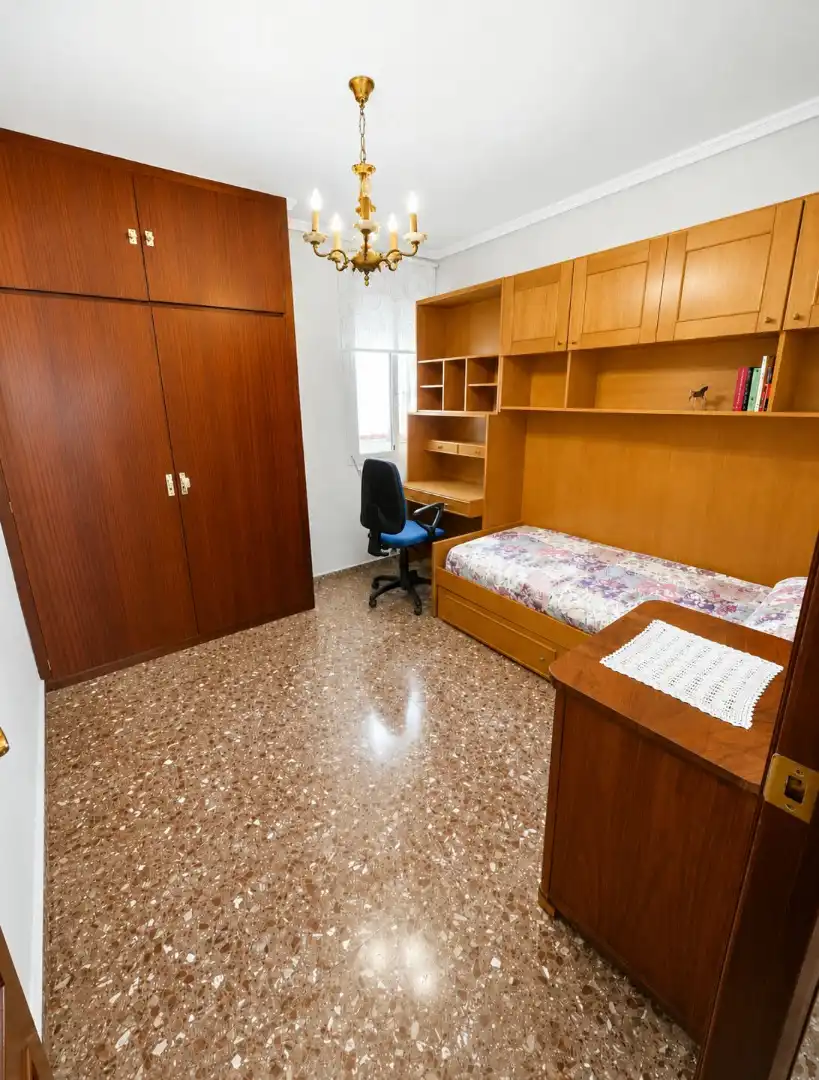 Bedroom of Flat for rent in Valencia  with Air Conditioner, Furnished and Oven
