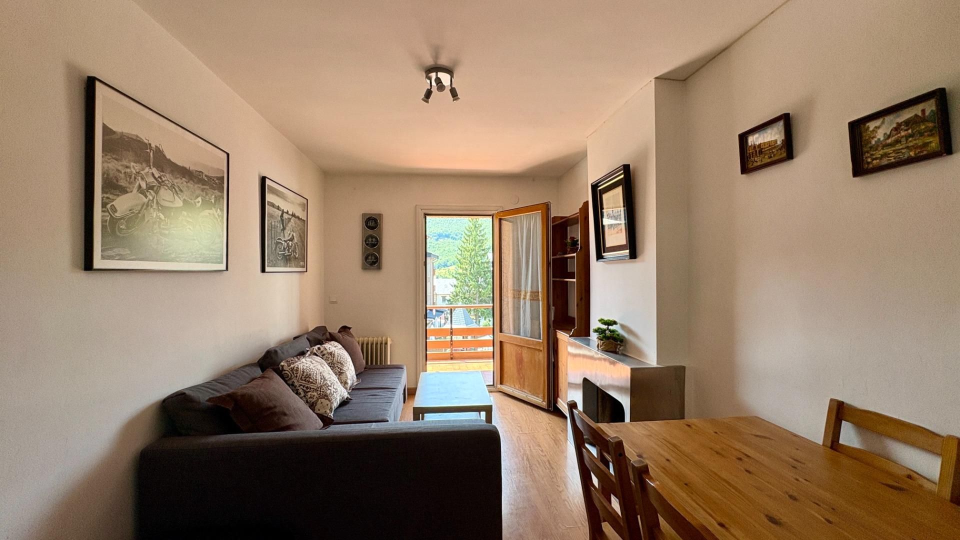 Living room of Apartment for sale in Sallent de Gállego  with Heating, Storage room and Balcony