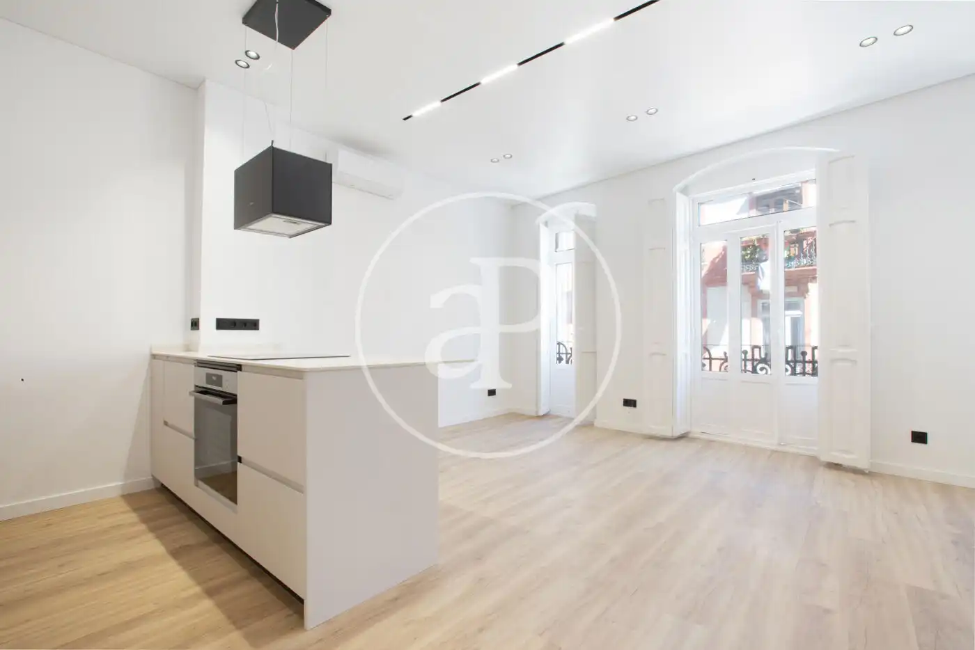 Cocina de Piso de alquiler en Valencia con Aire acondicionado y Balcón