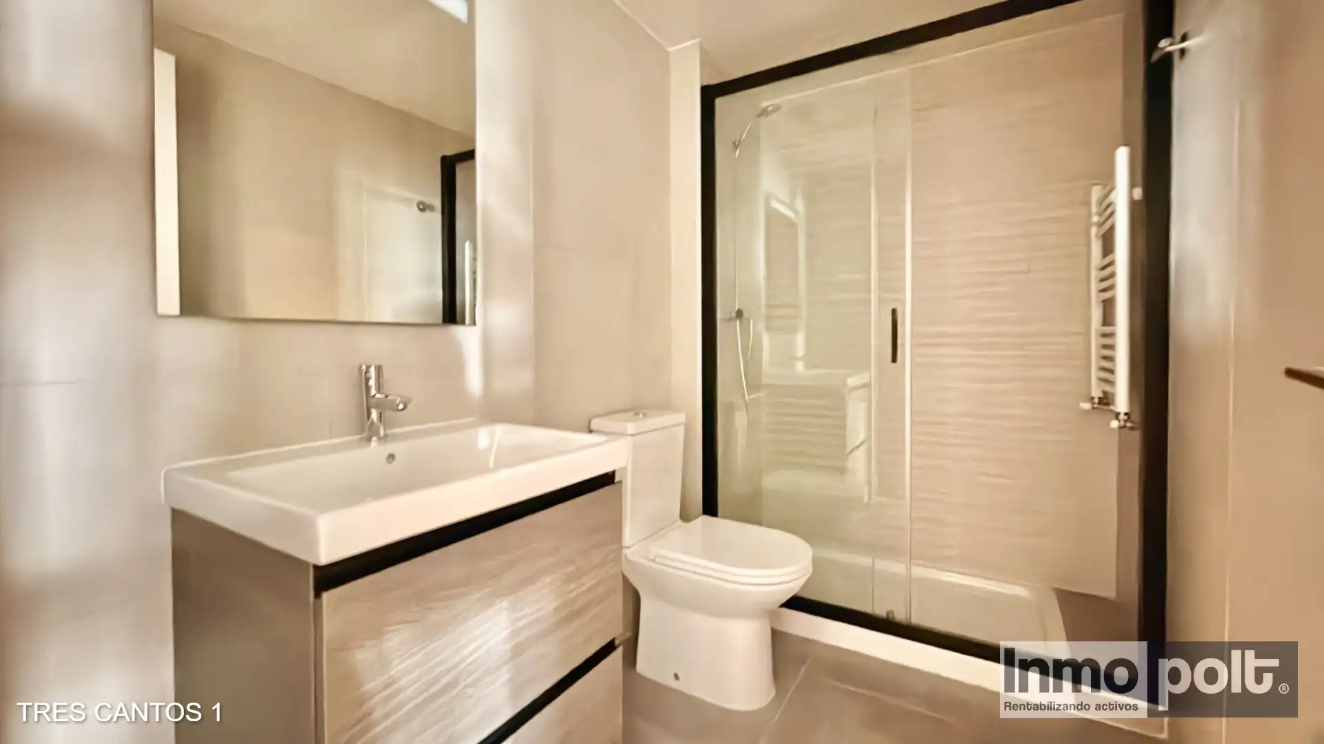 Bathroom of Flat for rent in Tres Cantos  with Air Conditioner, Furnished and Oven