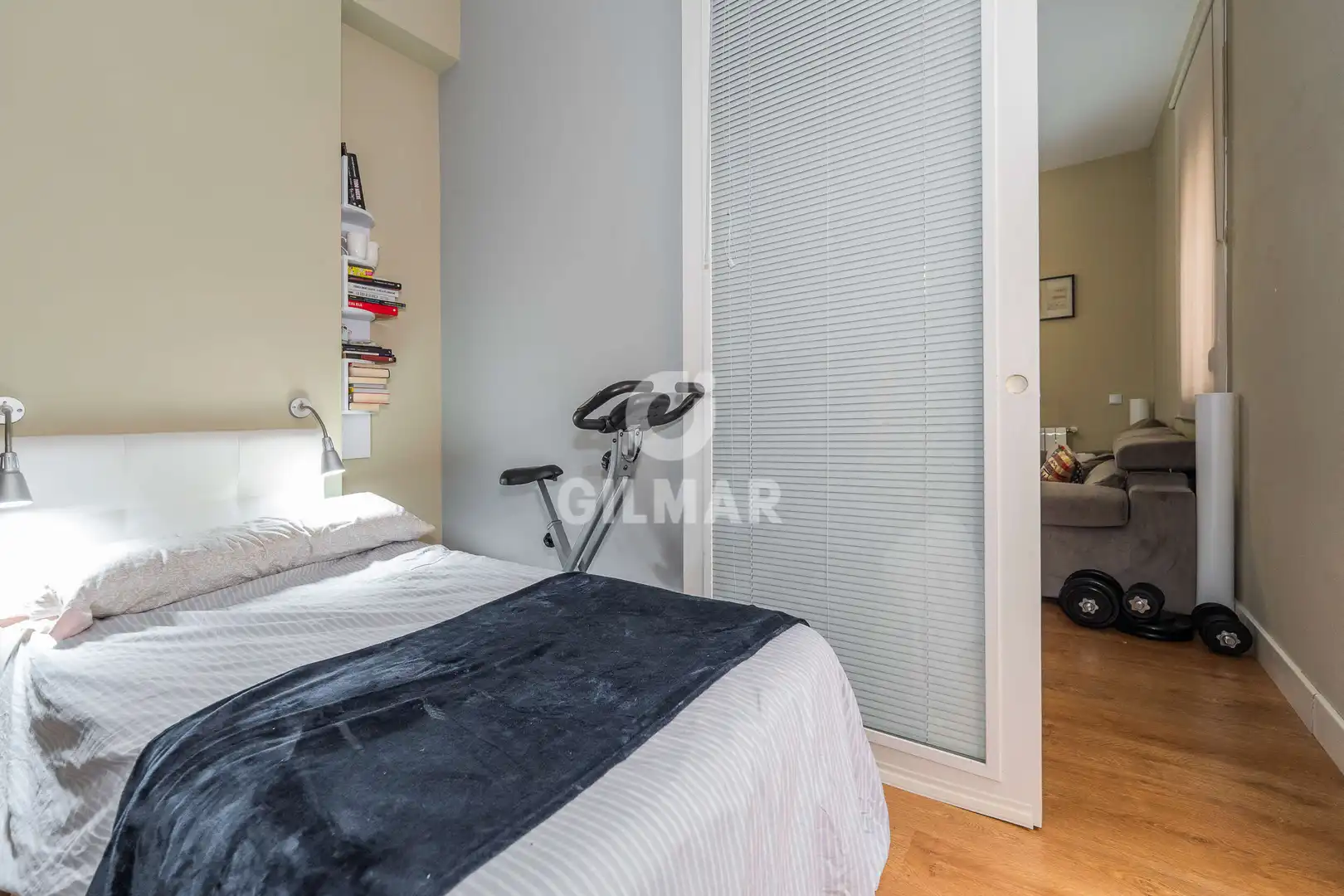 Bedroom of Flat for sale in  Madrid Capital  with Heating