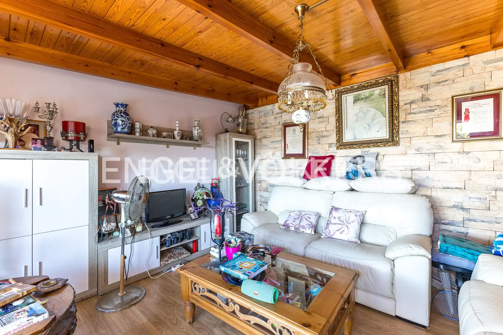 Sala de estar de Dúplex en venta en Castelldefels con Aire acondicionado, Calefacción y Parquet