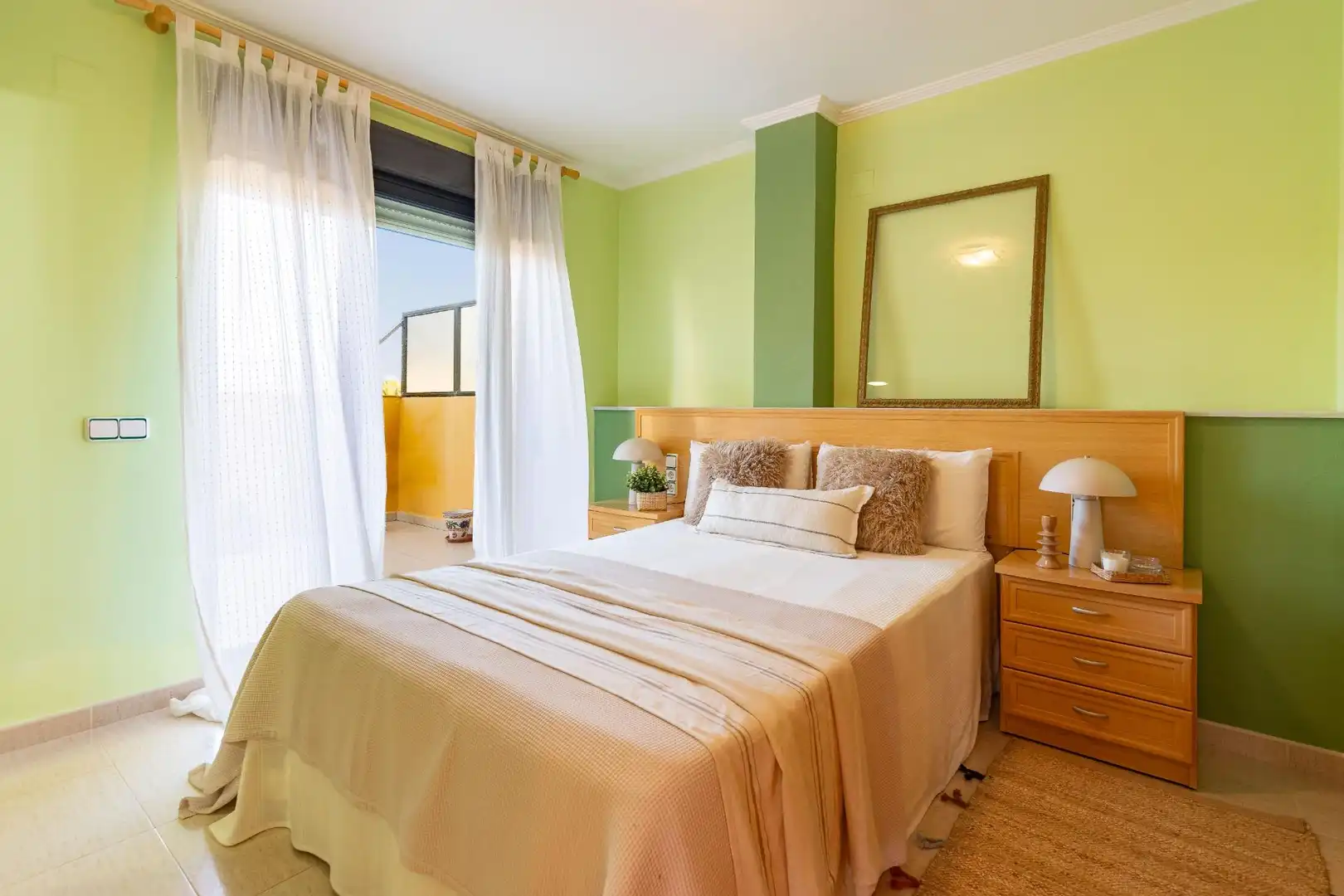 Habitación de Ático en venta en Tavernes de la Valldigna con Terraza, Trastero y Amueblado