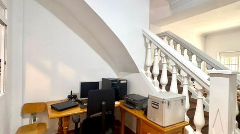 casa centrica con dos plantas terraza y patio, immagine 5