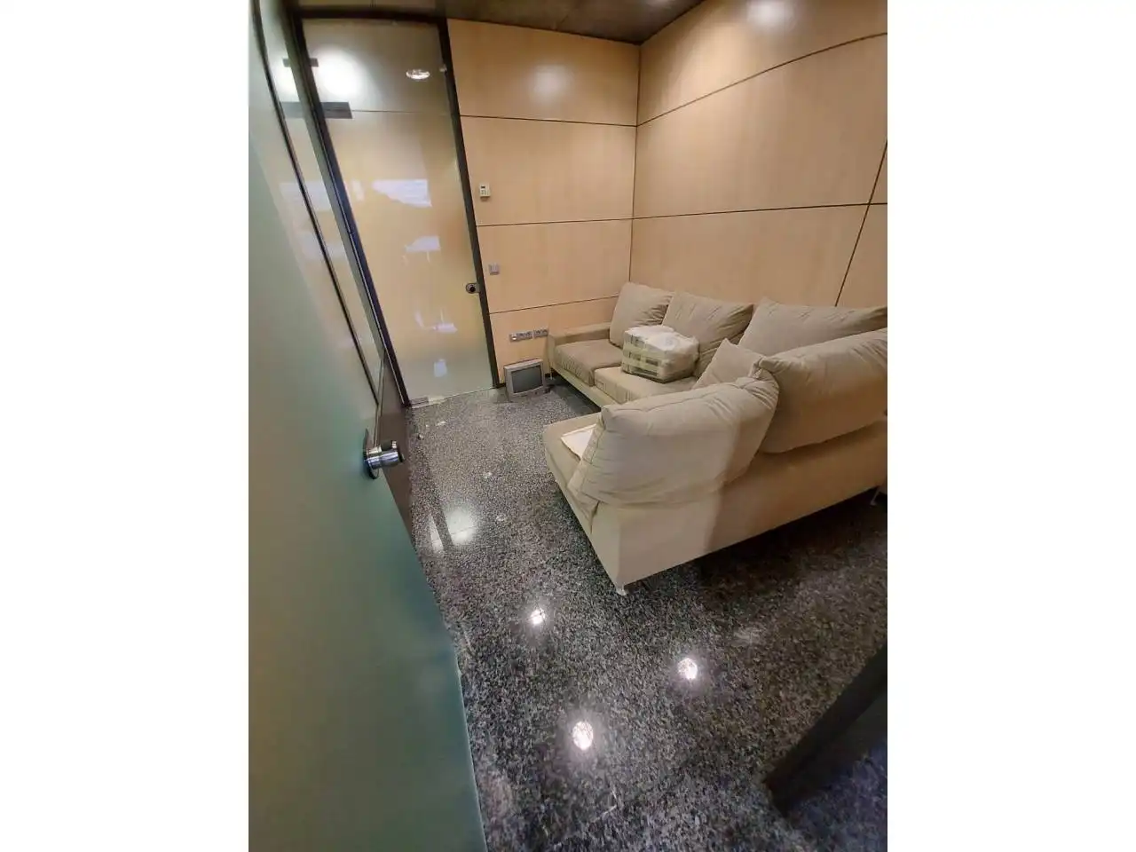Office for sale in Alcorcón  with Air Conditioner and Alarm