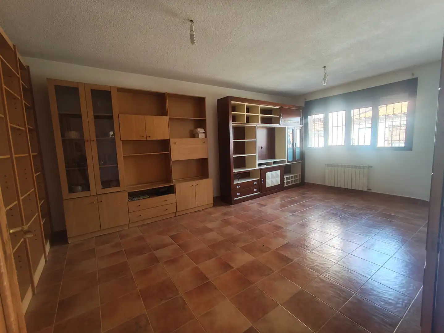 Living room of Detached homes for sale in Alcabón  with Heating, Private garden and Storage room
