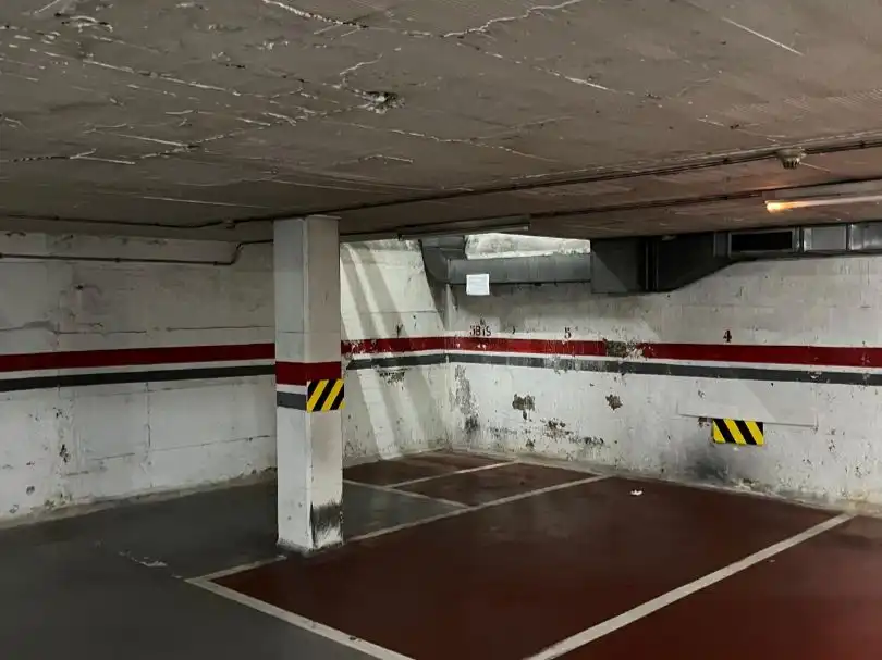 Parkplatz von Garage zum Verkauf in L'Hospitalet de Llobregat