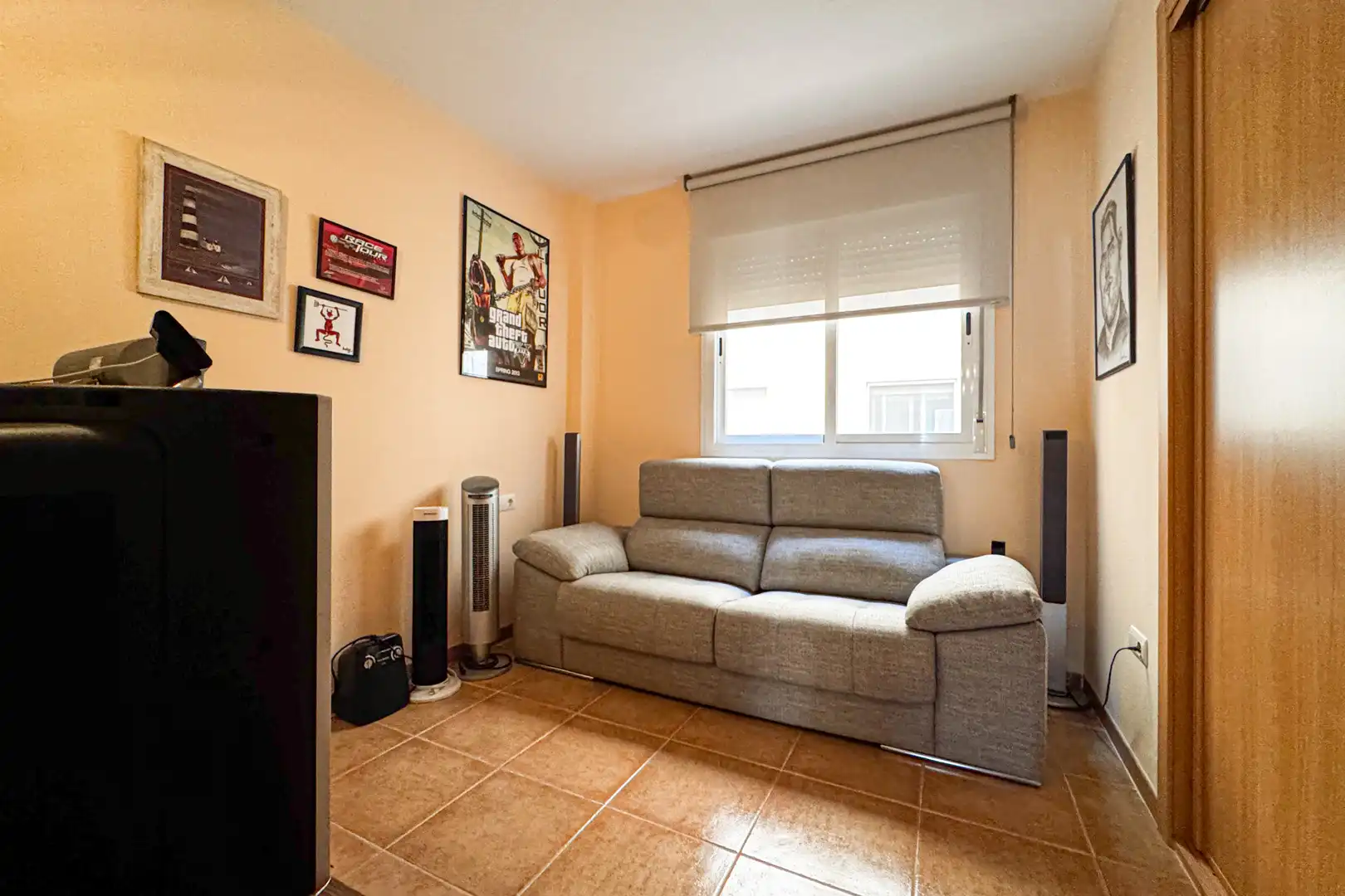 Sala de estar de Piso en venta en Roquetas de Mar con Terraza y Piscina