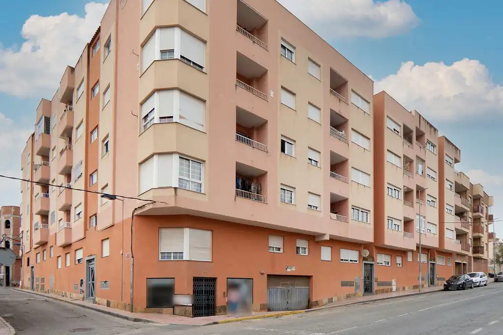 Appartement avec ascenseur à vendre à C/ Doctor Mariano Ruiz