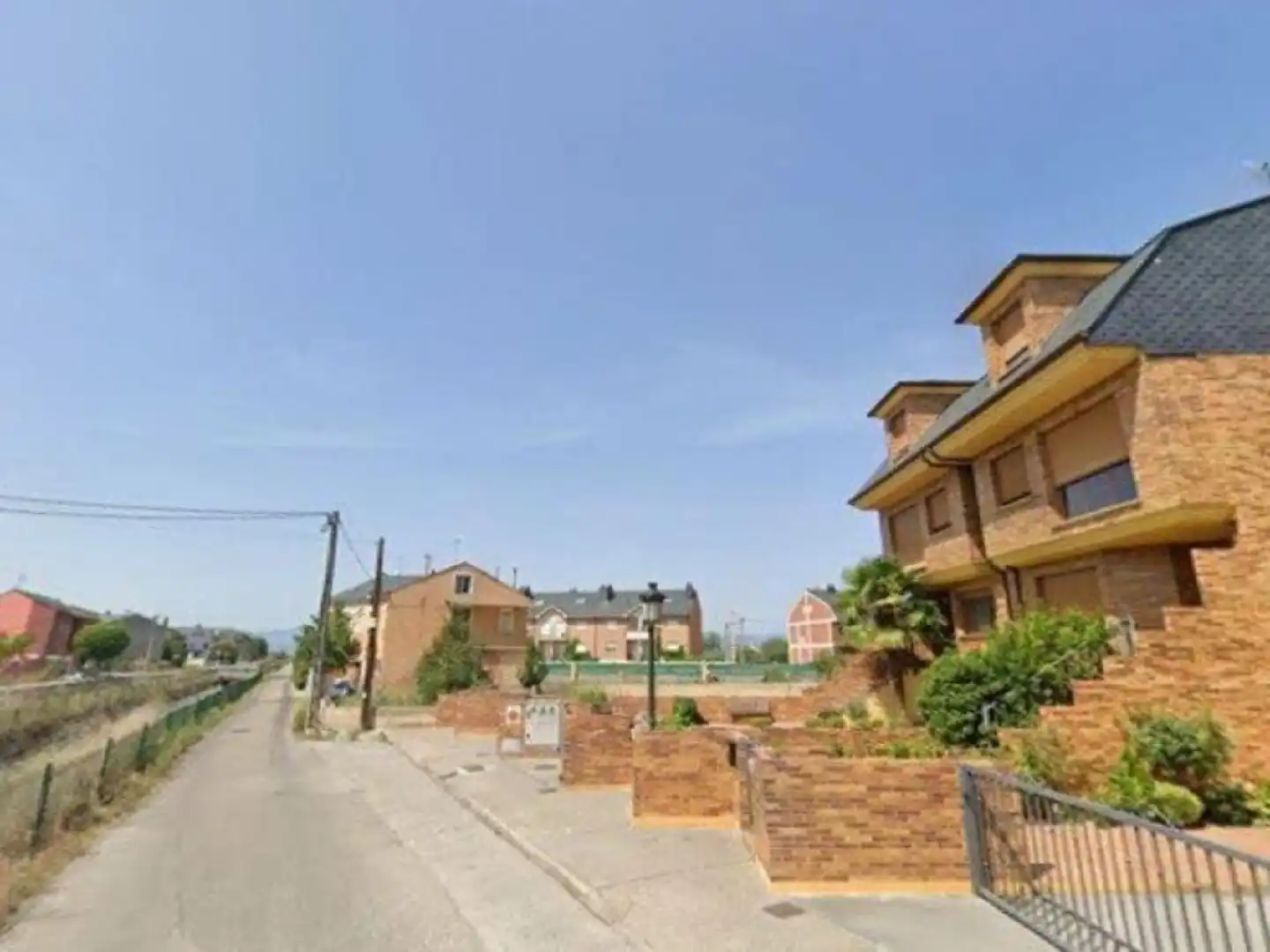 Exterior view of Houses for sale in Ponferrada