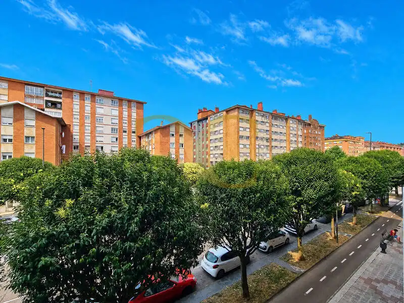 Außenansicht von Wohnung zum Verkauf in Gijón  mit Heizung und Möbliert