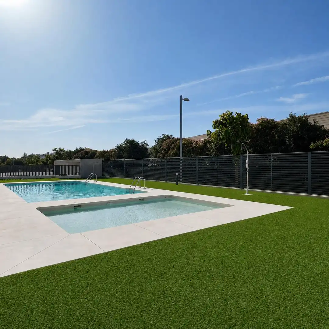 Piscina de Pis en venda en Córdoba amb Calefacció, Jardí privat i Parquet
