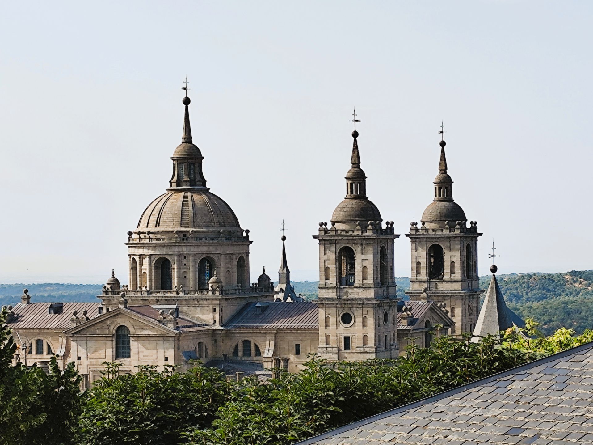 Vista exterior de Pis de lloguer en San Lorenzo de El Escorial amb Calefacció, Moblat i Forn