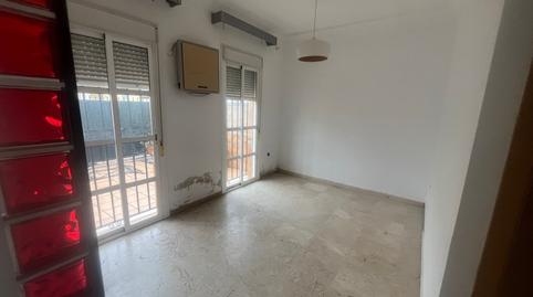 Foto 3 de Casa adosada en venda a C/ Arquitecto Luis Miguel Carrasco, Centro, Bormujos