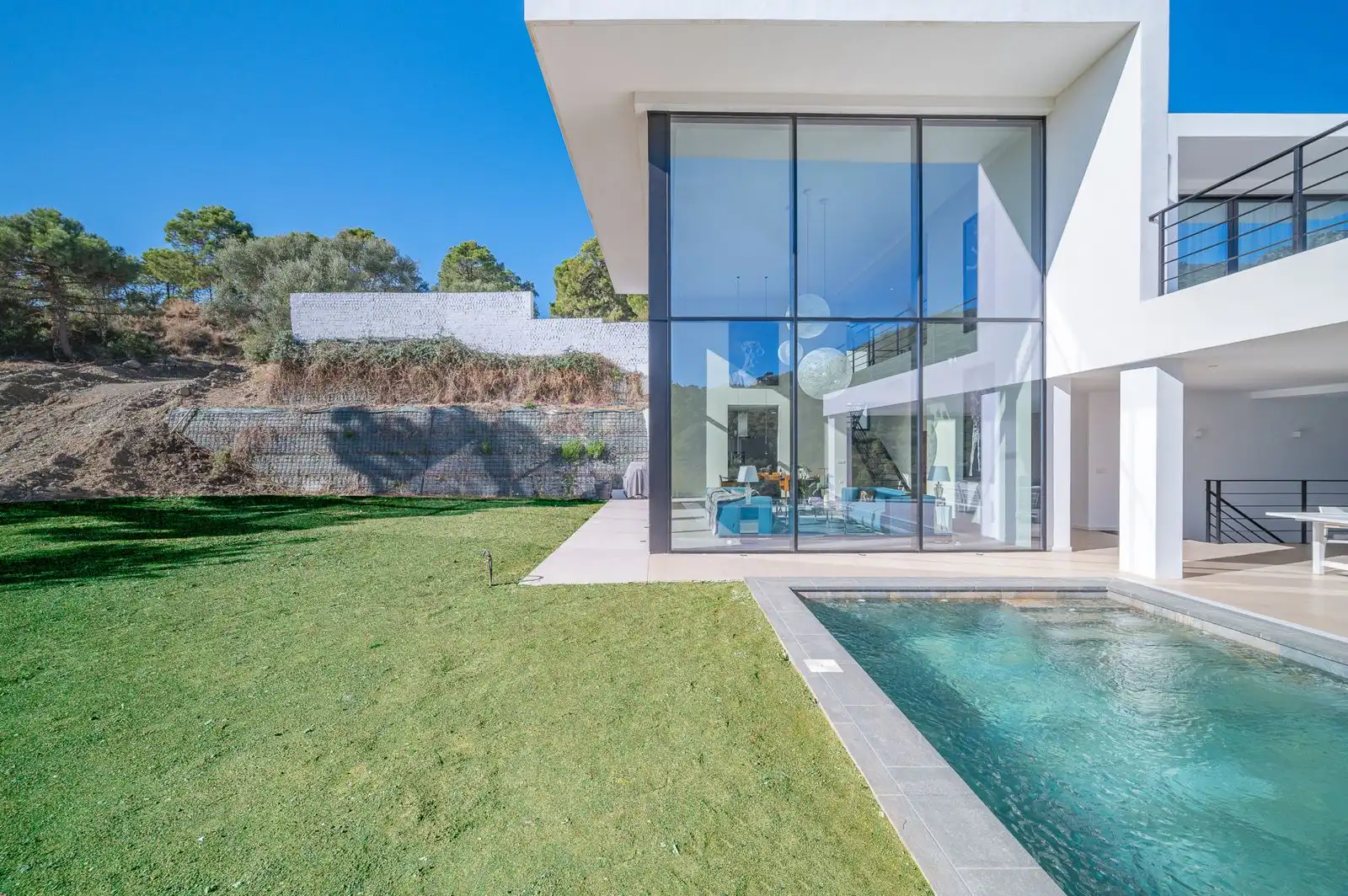 Exterior view of Houses for sale in Málaga  with Air Conditioner, Terrace and Swimming Pool