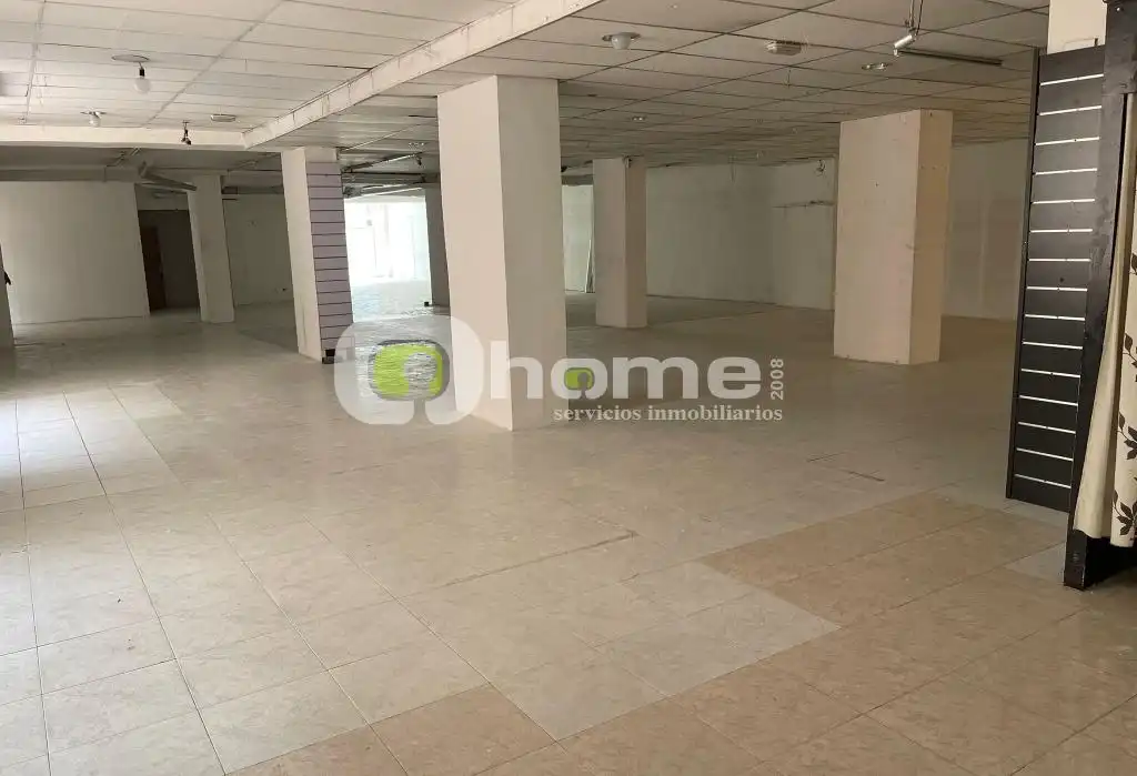 Local comercial en venda a Avenida de Portugal 11, imagen 4