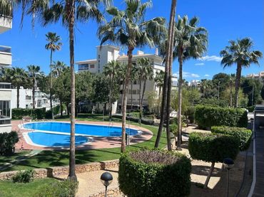 Apartment with pool for sale in L'Albir