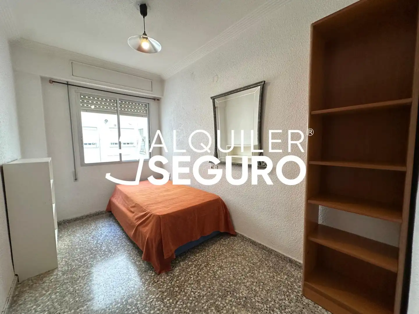 Habitación de Piso de alquiler en Aldaia con Terraza y Amueblado