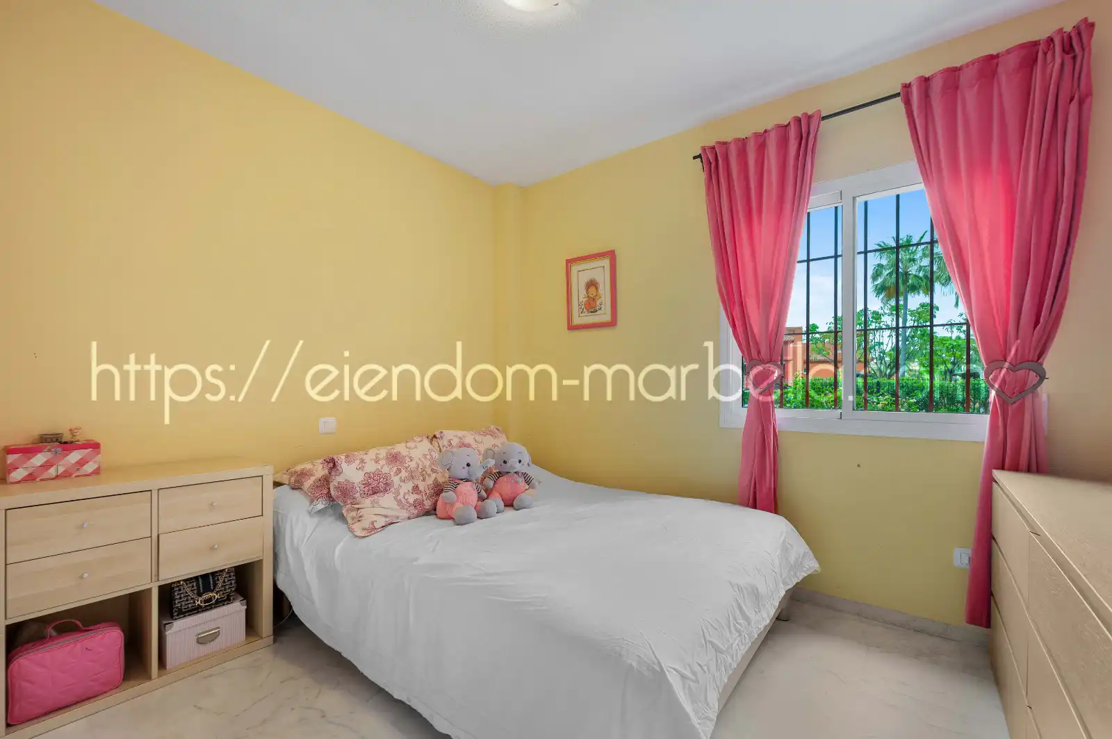 Schlafzimmer von Wohnungen zum Verkauf in Marbella mit Klimaanlage, Terrasse und Möbliert