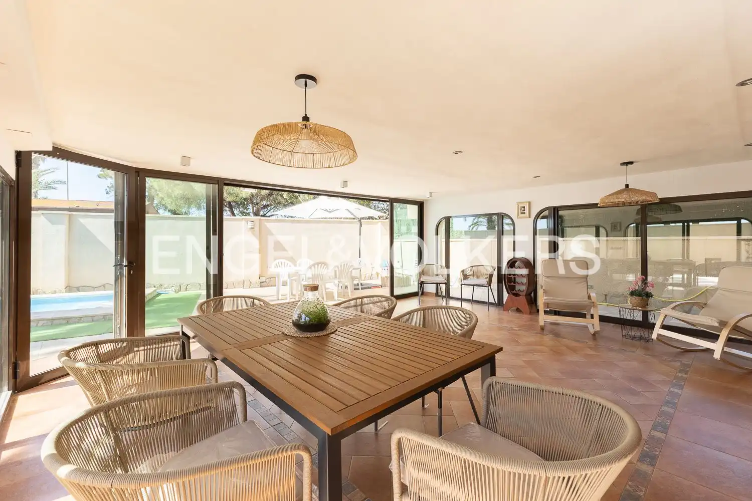 Terraza de Casa o chalet de alquiler en La Pobla de Farnals con Aire acondicionado, Calefacción y Jardín privado