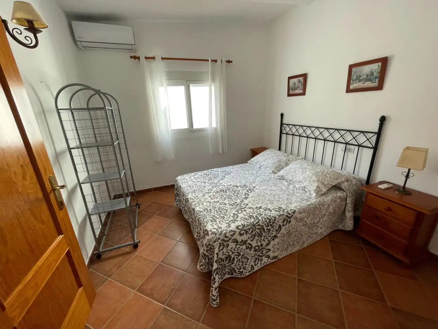 Dormitori de Finca rústica en venda en Tarifa amb Aire condicionat, Calefacció i Jardí privat