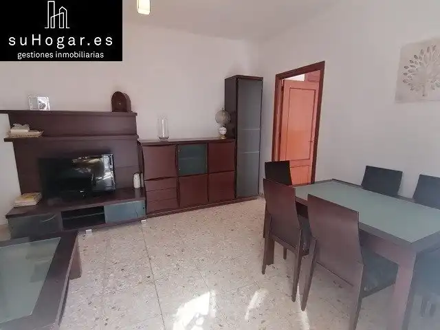 Sala d'estar de Pis de lloguer en Badajoz amb Aire condicionat, Moblat i Alarma
