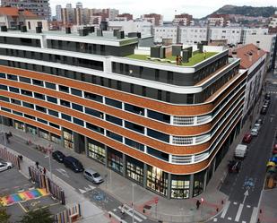 Vista exterior de Pis en venda en Bilbao  amb Terrassa