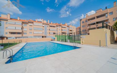 Swimming pool of Flat for sale in Navalcarnero  with Air Conditioner and Terrace