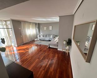 Living room of Flat to rent in  Madrid Capital  with Air Conditioner