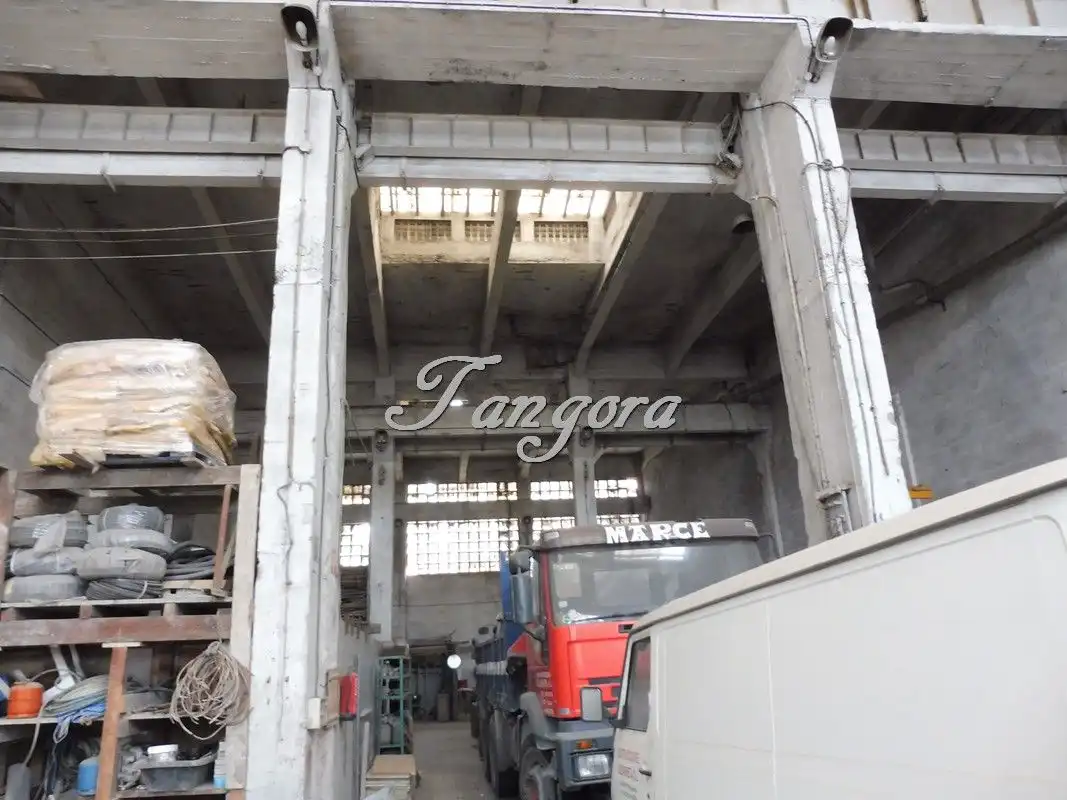 Nave industrial en venta en Leioa