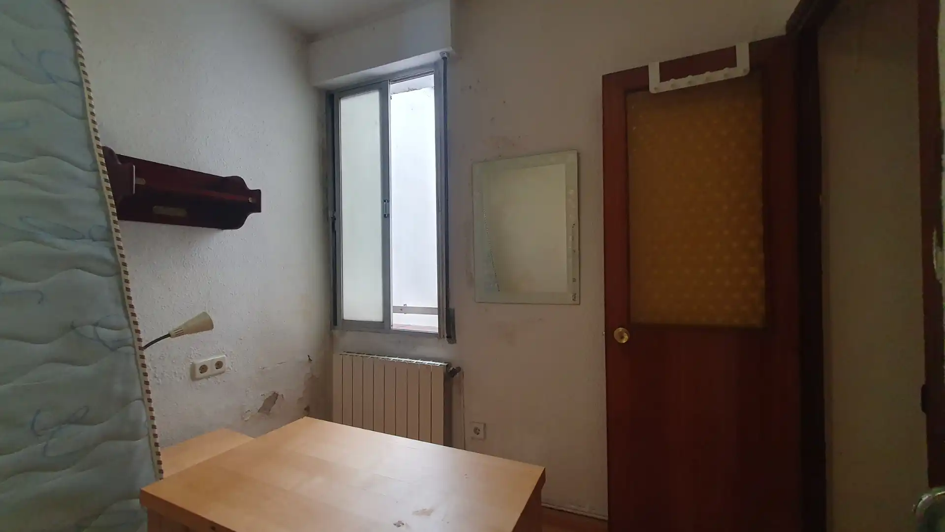 Dormitori de Pis en venda en Madrid amb Calefacció i Moblat