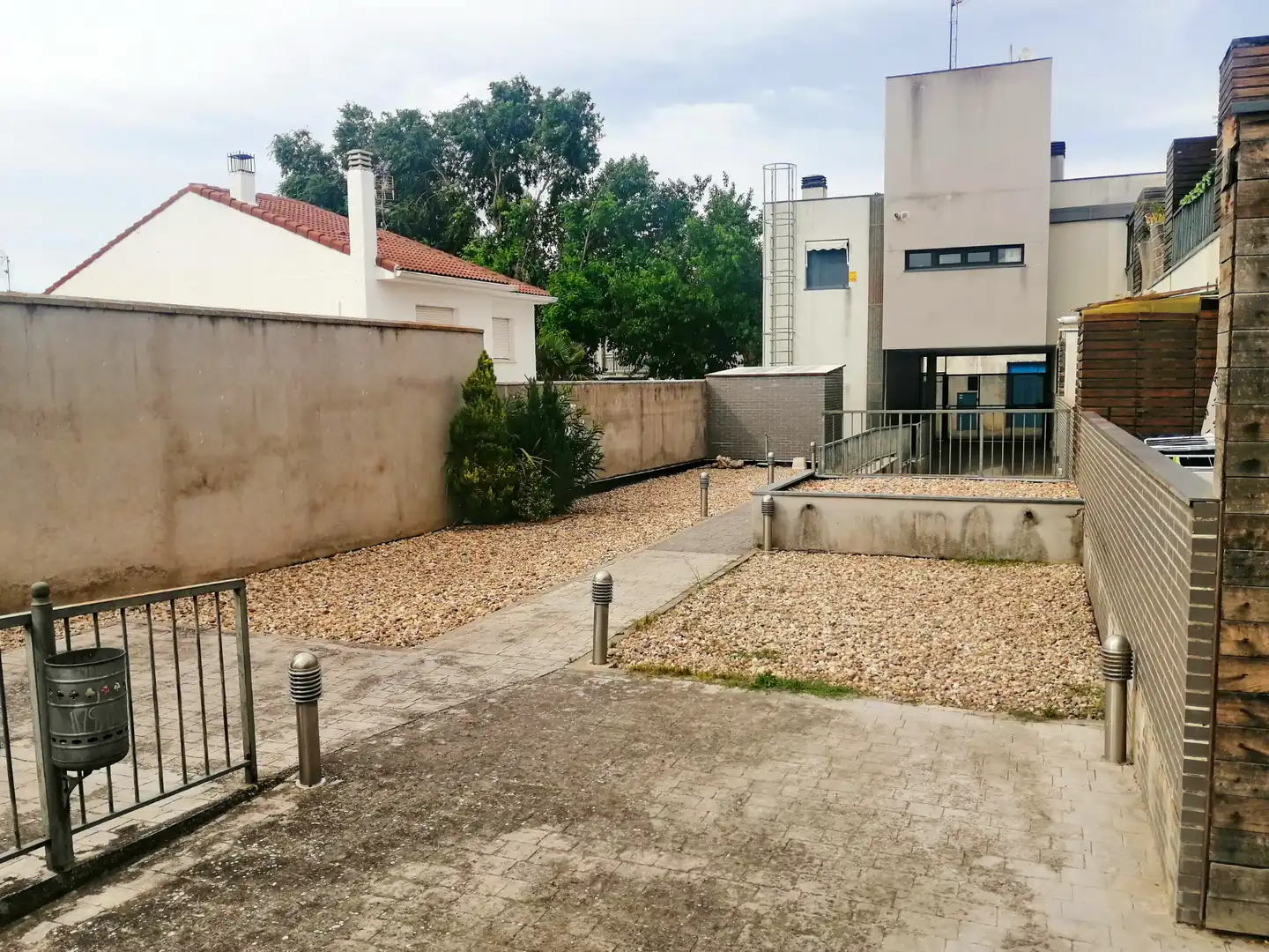 Vista exterior de Dúplex en venda en Guadalajara amb Aire condicionat, Calefacció i Parquet