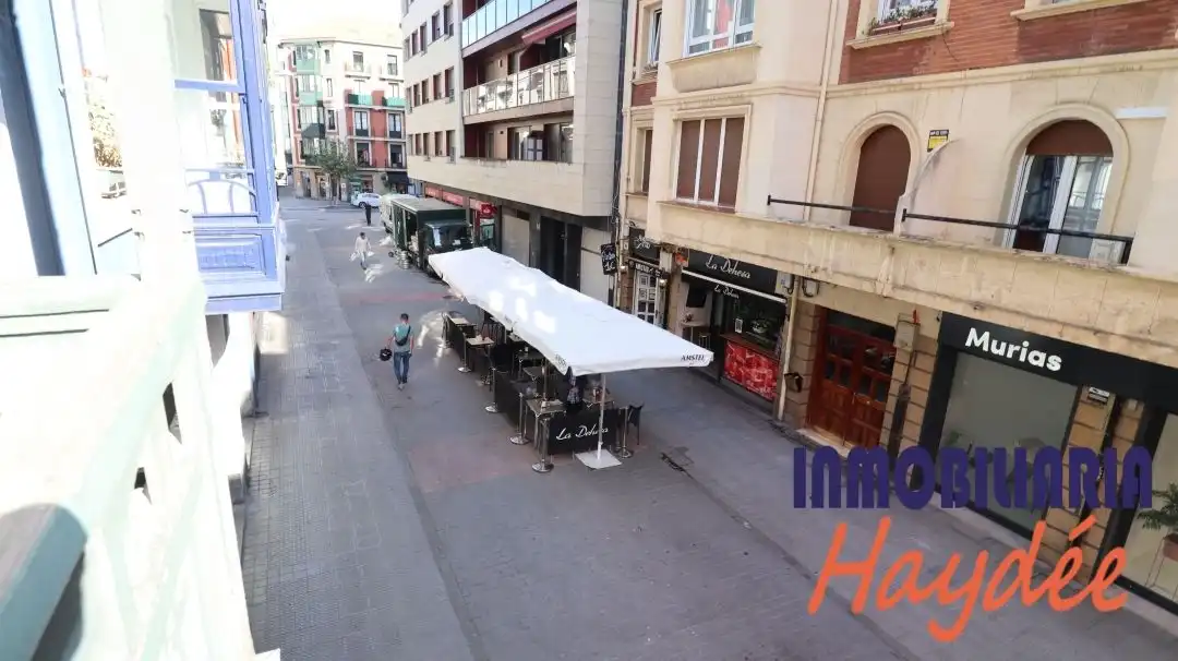Locale commerciale in vendita a Las Arenas, imagen 6
