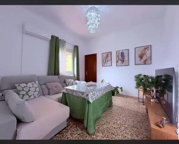 Pis amb jardí en venda a Calle Lucas Vázquez Ayllón, imagen 7