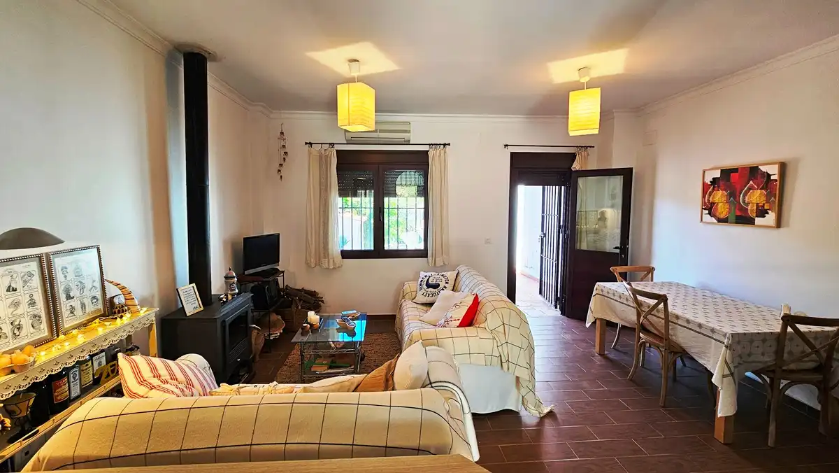 Sala de estar de Casa adosada en venta en Aroche con Aire acondicionado, Jardín privado y Amueblado
