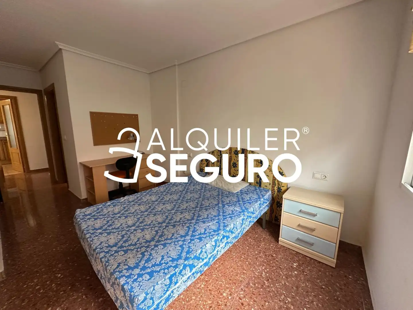 Bedroom of Flat for rent in Torrent  with Air Conditioner and Furnished