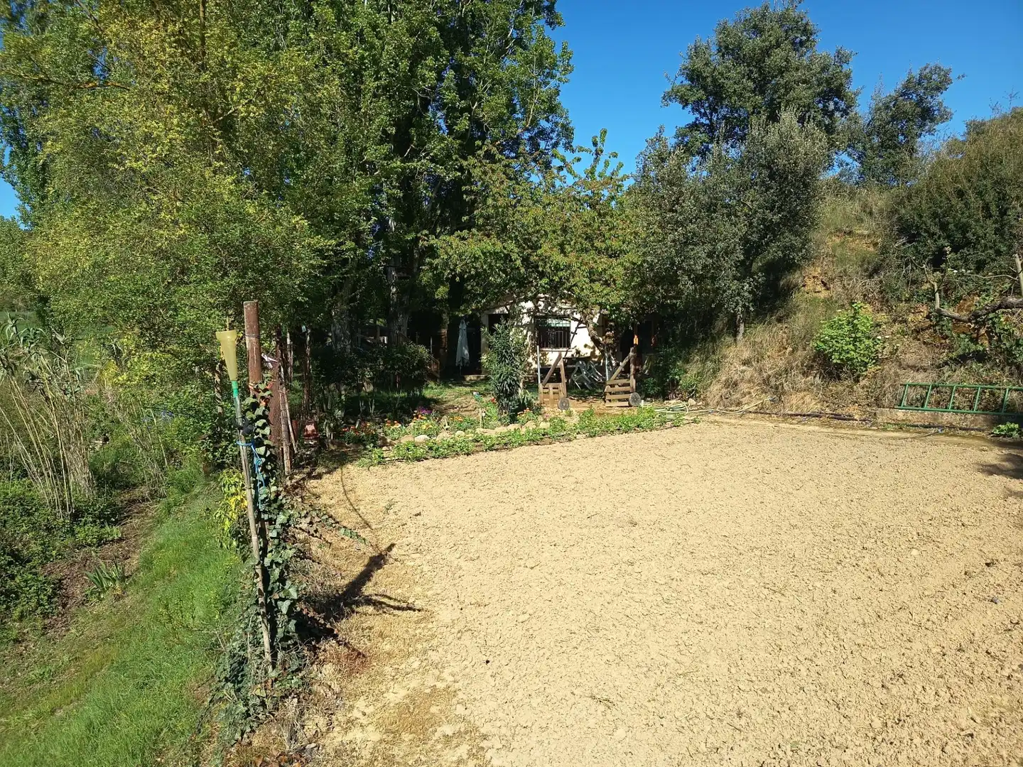 Land for sale in Leoz / Leotz