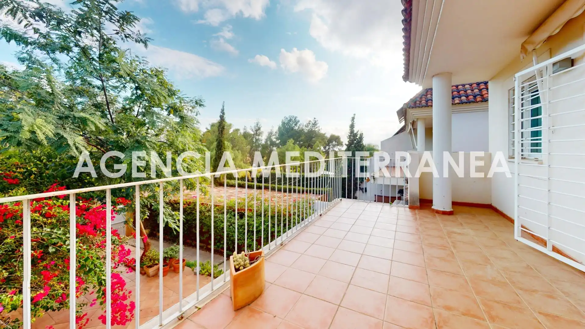 Casa adosada en venta en Calle PUIGCAMPANA, Casas Verdes