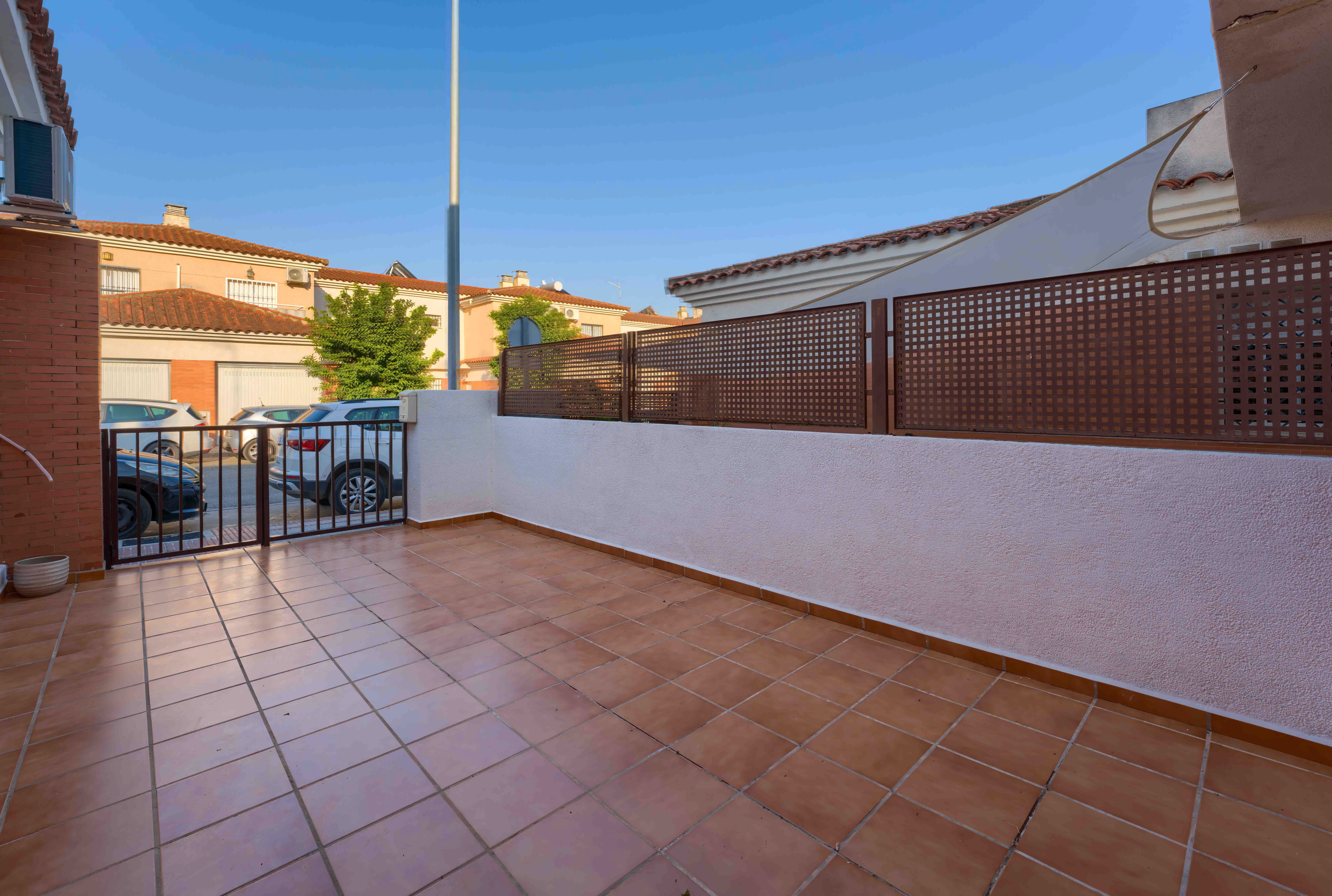 Terrace of Single-family semi-detached for sale in Almensilla  with Terrace