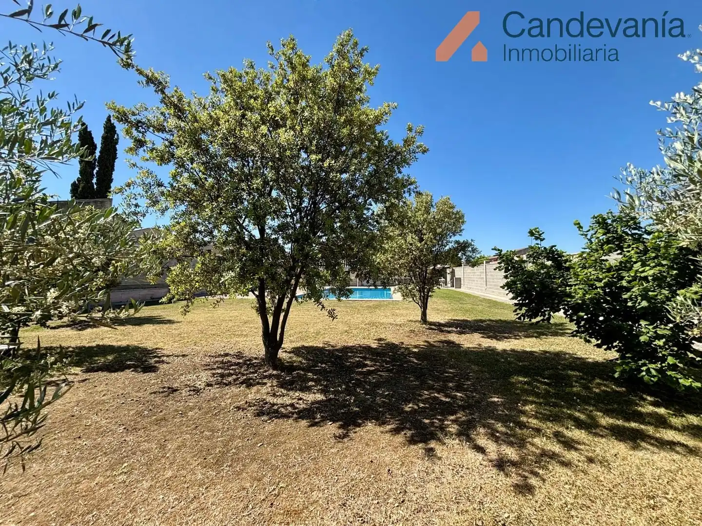 Casa o chalet en venta en San Mateo de Gállego con Aire acondicionado, Calefacción y Jardín privado