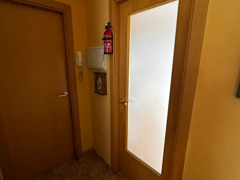 Casa pareada con piscina en venta en Carrer mont-roig de Sió 13, imagen 11