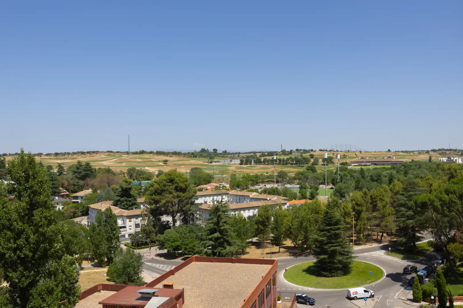 Vista exterior de Piso en venta en Madrid con Aire acondicionado, Calefacción y Jardín privado