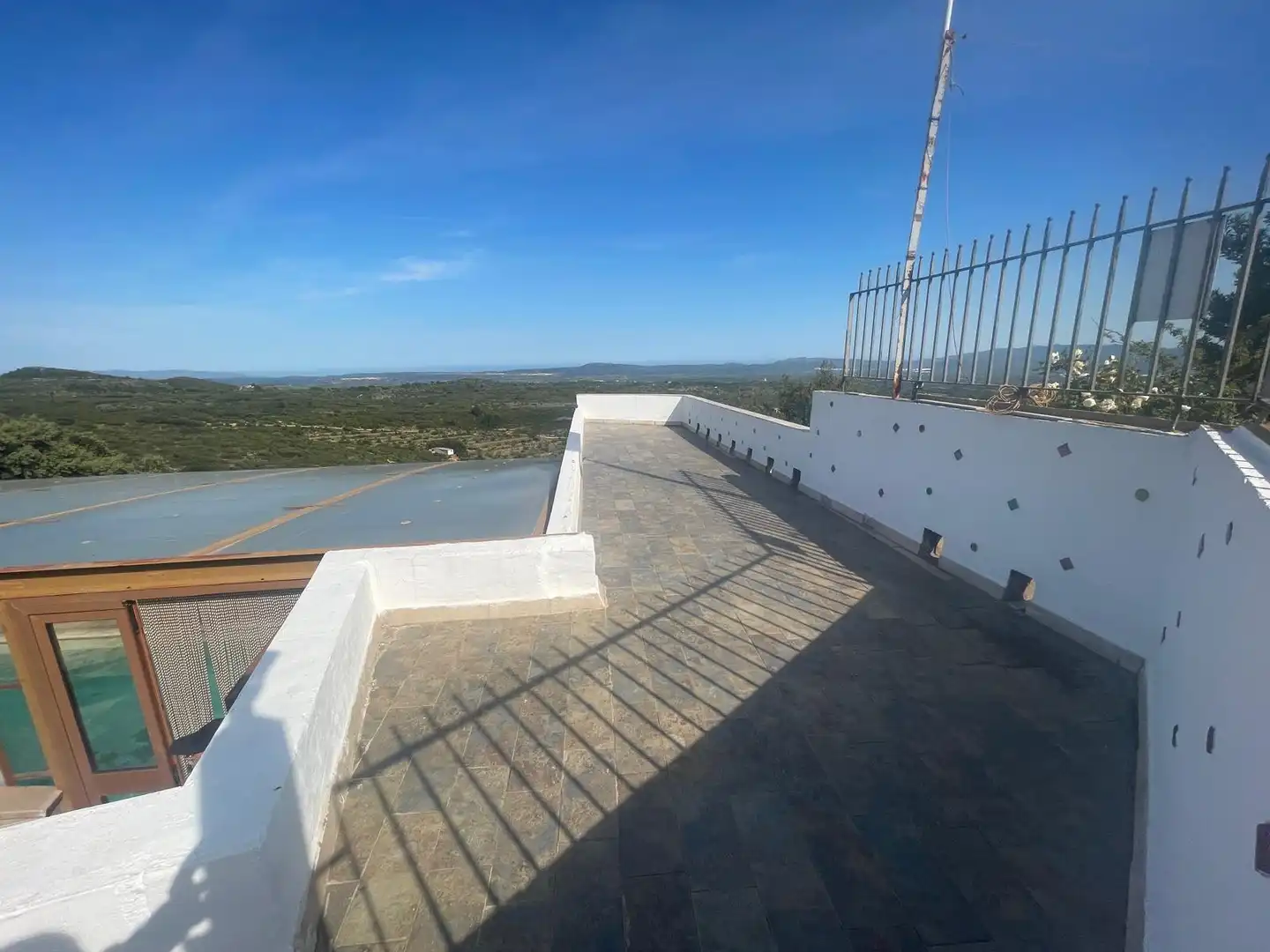 Terraza de Finca rústica en venta en Sierra Engarcerán con Aire acondicionado, Terraza y Trastero