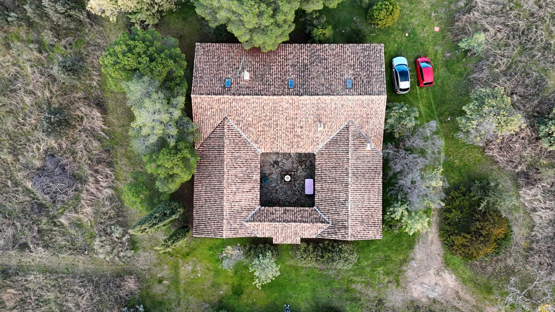 Vista exterior de Casa o xalet en venda en La Estrella amb Calefacció, Jardí privat i Traster