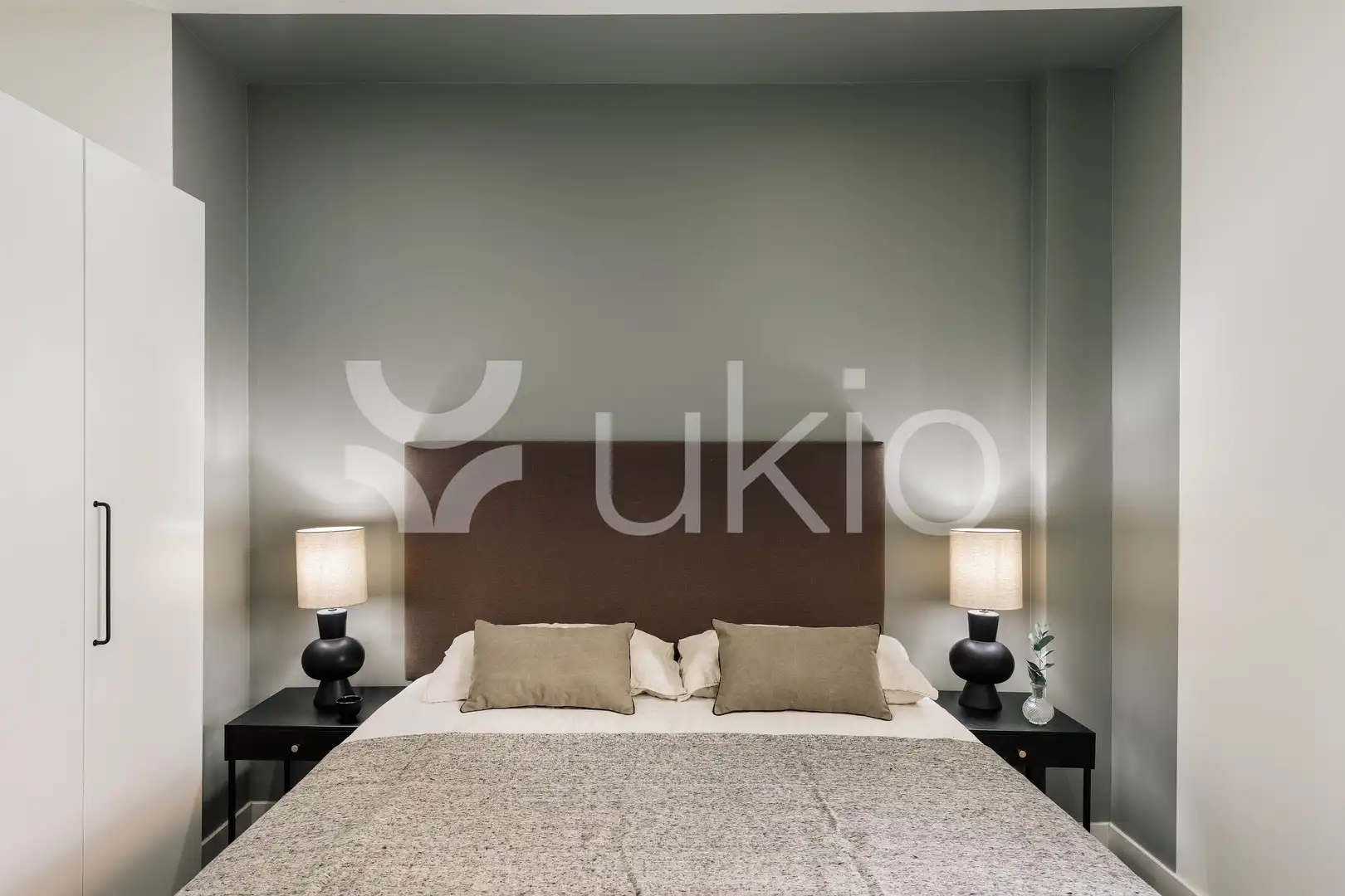 Habitación de Piso de alquiler en Barcelona con Aire acondicionado, Calefacción y Amueblado