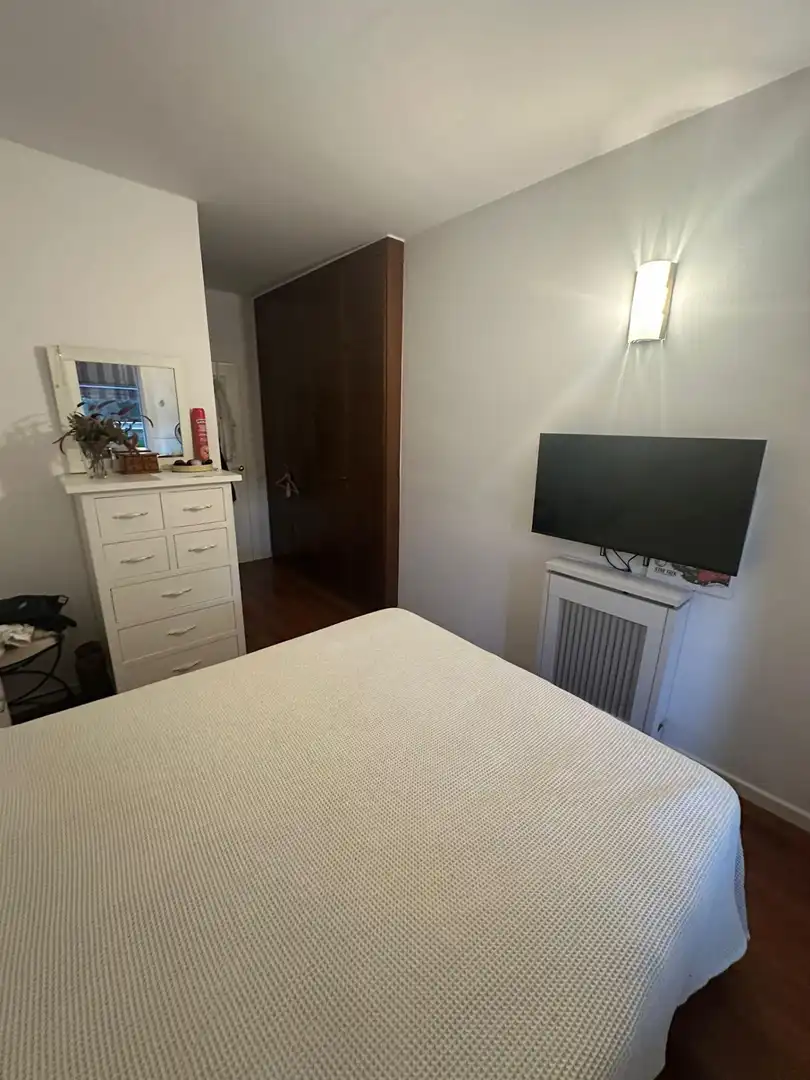 Habitación de Piso en venta en Cornellà de Llobregat con Calefacción, Jardín privado y Balcón