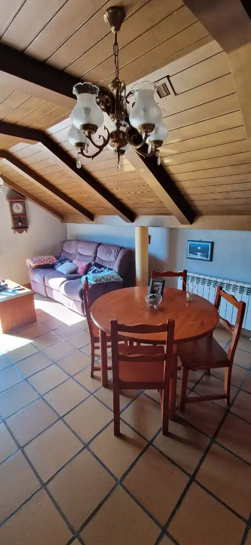 Sala d'estar de Casa o xalet en venda en Riosa amb Calefacció, Jardí privat i Terrassa