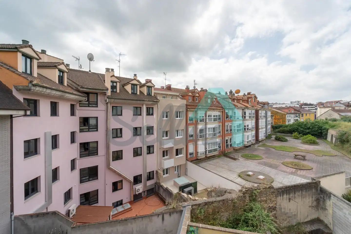 Study for rent in Azcárraga, El Postigo