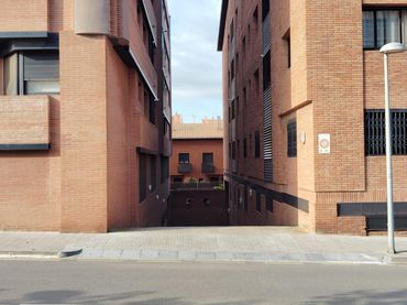 Moto in affitto a AVENIDA LLUIS COMPANYS 15