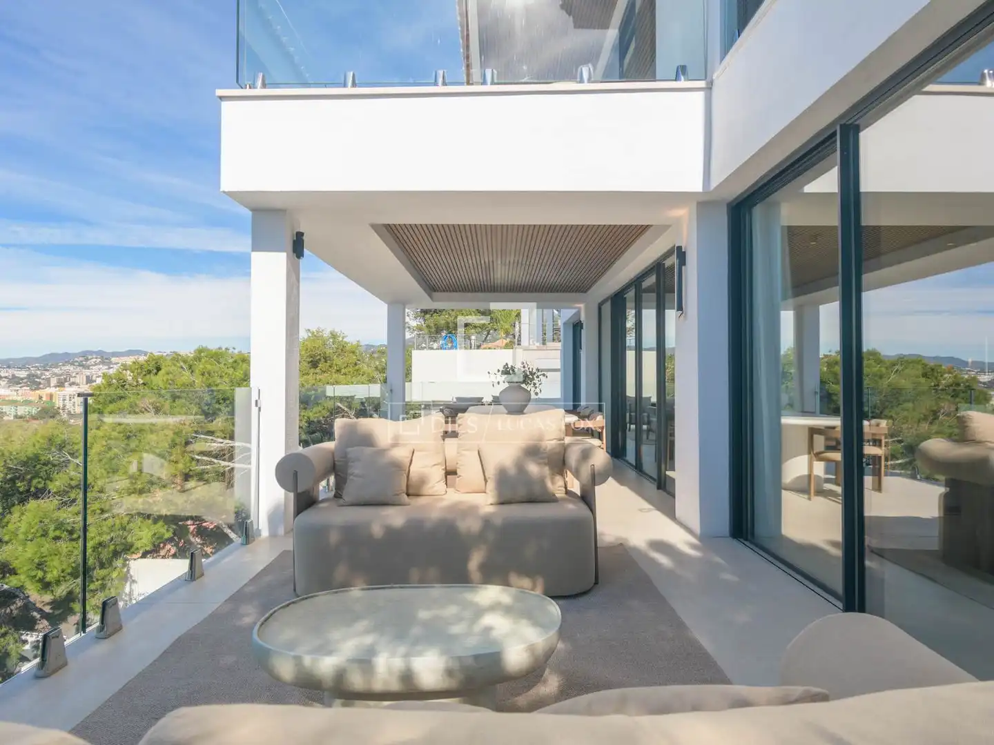 Terrassa de Casa o xalet en venda en Málaga amb Aire condicionat, Jardí privat i Traster